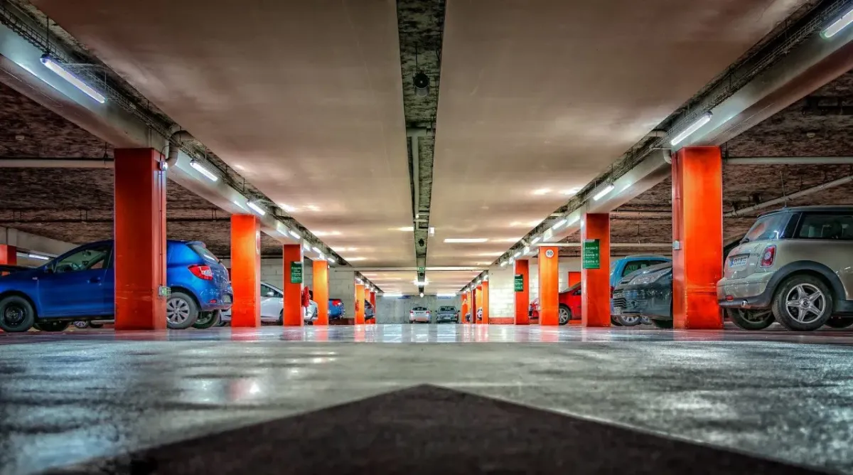 Jak parkować taniej w centrum Poznania?